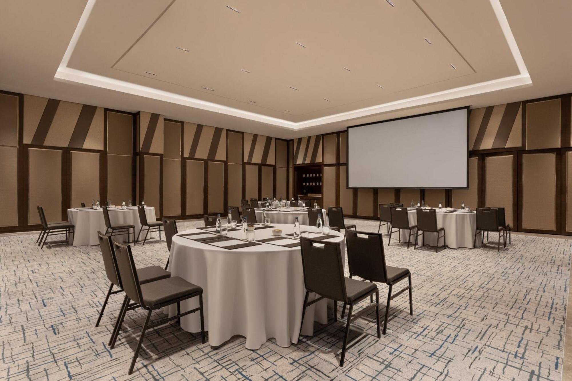 The Westin Manila Pasig City Exterior foto
